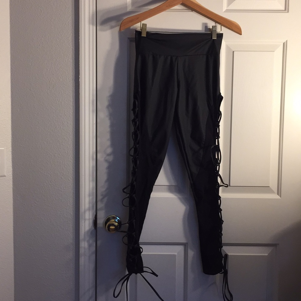 Killstar Elemental leggings. Size small.